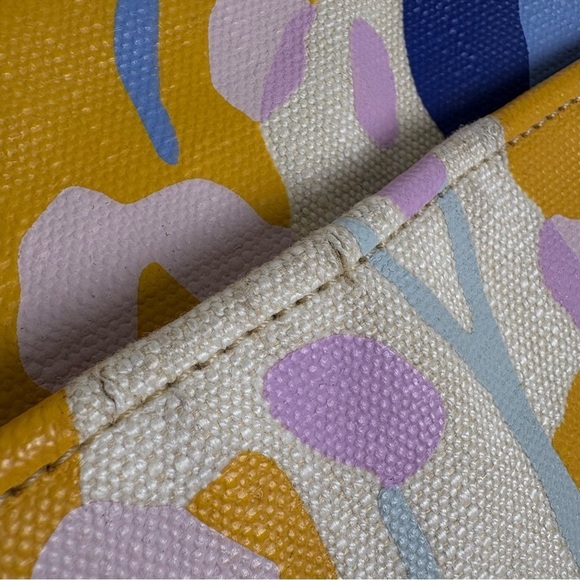 Fossil Preston Crossbody Bag Abstract Floral Crossbody Canvas Bag - Picture 11 of 16